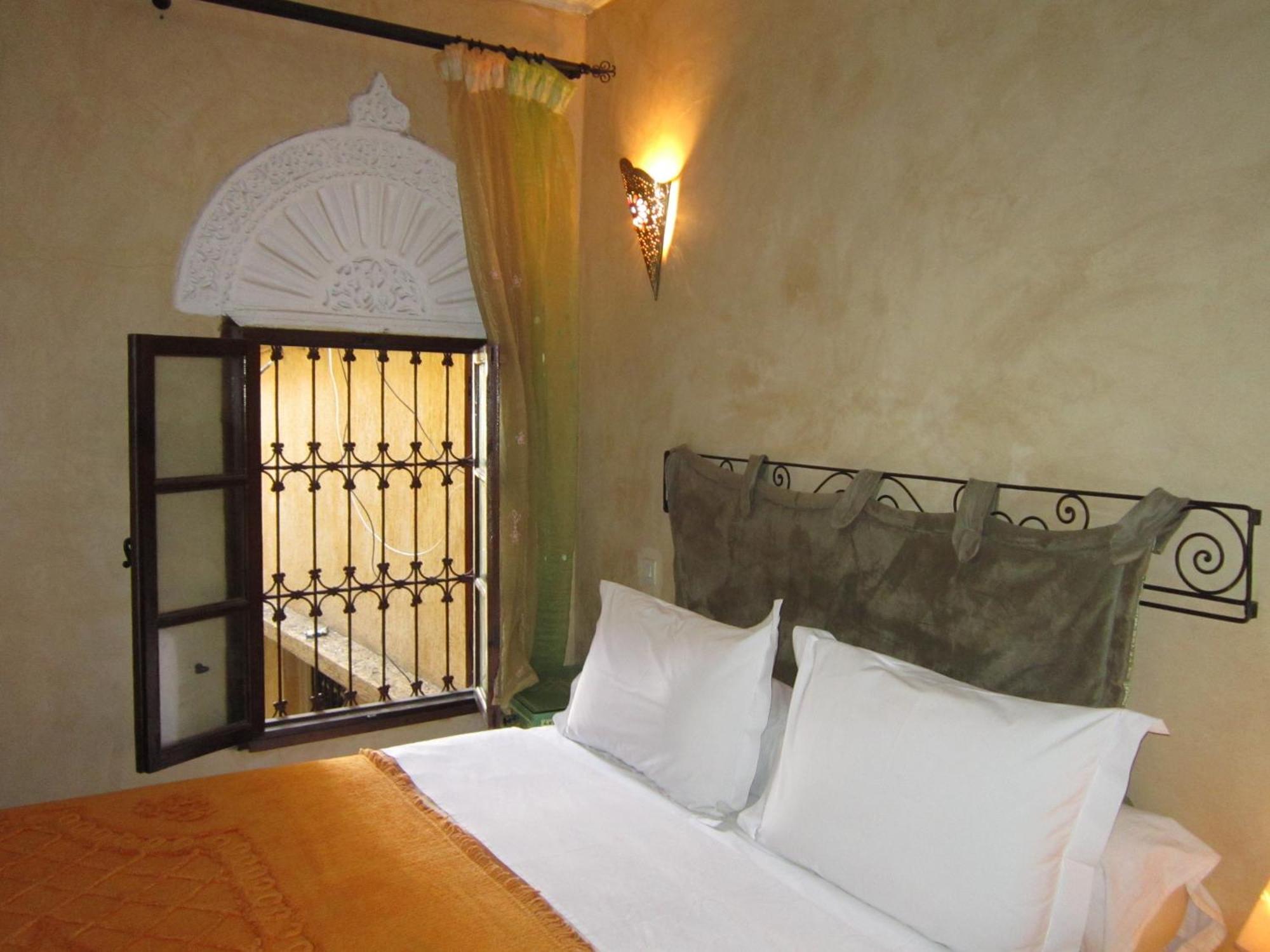 Dar Aida Hotel Рабат Екстериор снимка
